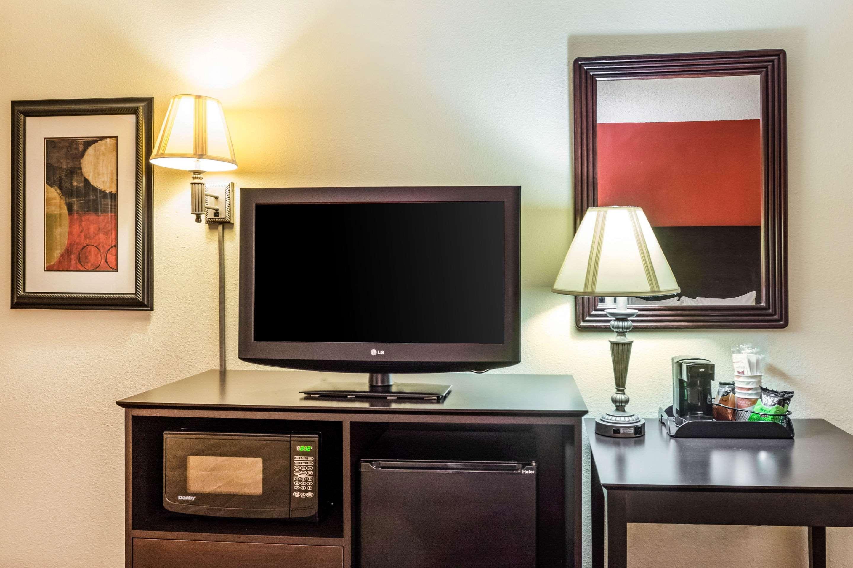 Quality Inn Олбани Экстерьер фото