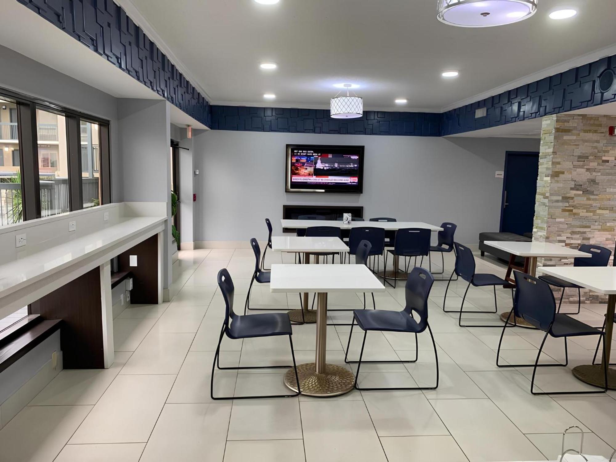 Quality Inn Олбани Экстерьер фото